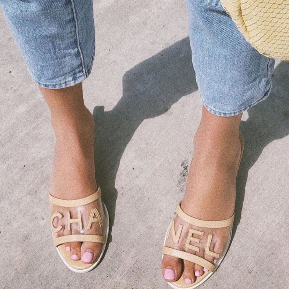 🤩CHANEL🤩19S PVC Transparent Mules Slides Sandals 39.5 IT/8.5 U.S.